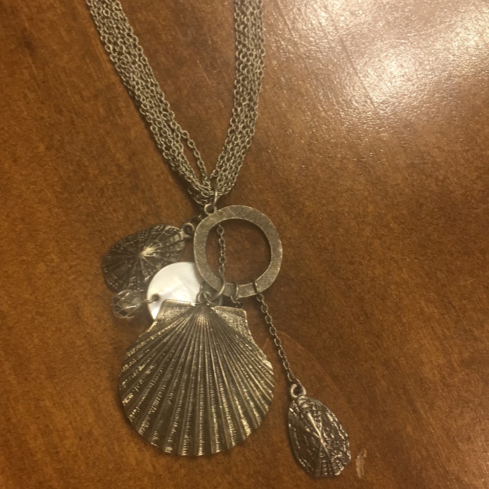 Fun sea shell necklace, 18” necklace